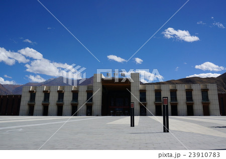 ラサ駅 23910783