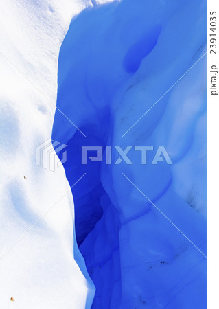 ペリト・モレノ氷河トレッキング 23914035