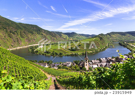 View of Bremm at the Mosel with Moselschleife 23915949