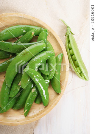 garlic snap pea garlic snap pea 23916031