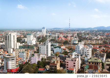 ベトナムのフエの町並み(新市街) ベトナムのフエの町並み(新市街) 23923645