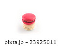 Sweet and colourful macaroons 23925011