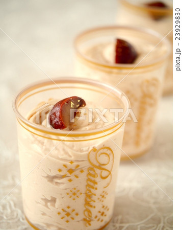 マロンのムース　（縦位置） 23929830