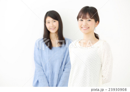 女性 23930908
