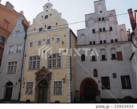 ラトビアの世界遺産 リガ歴史地区 三人兄弟の家 ラトビアの世界遺産 リガ歴史地区 三人兄弟の家 23933434