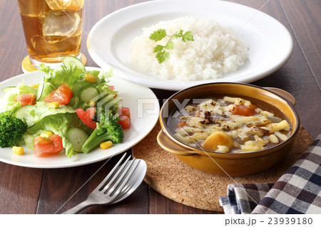 チーズカレー　サラダ＆ドリンクセット 23939180