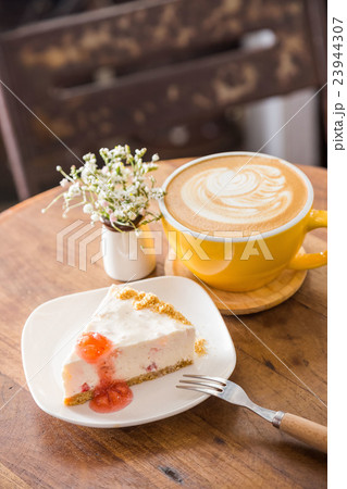 coffee shop 23944307