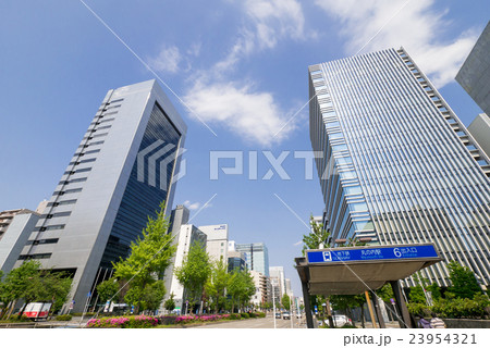 名古屋都市風景　日銀名古屋支店前　名古屋市営地下鉄　丸の内　6番出入り口付近 23954321