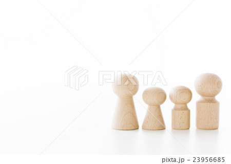家族 親子 人形 家庭 子ども 子供 ファミリー 4人 家族 親子 人形 家庭 子ども 子供 ファミリー 4人 23956685