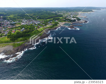 海岸線を空撮 23958323