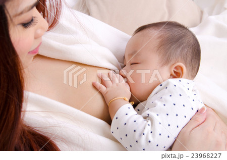 Breastfeeding Breastfeeding 23968227