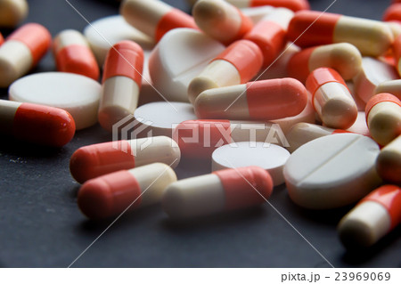 Pharmaceutical medication pills capsules 23969069