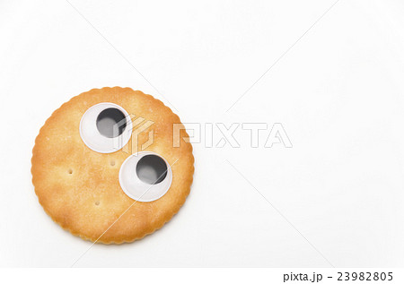 キョロキョロ目玉 ビスケット 23982805