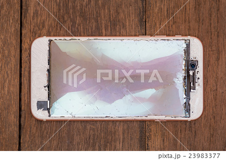 Crash mobile phone 23983377