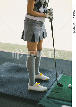 Japanese woman golfer , housewife Japanese woman golfer , housewife 23987985