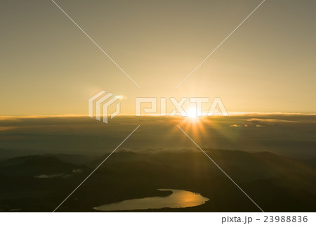 富士山からの眺め 23988836