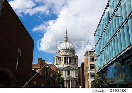 Millennium bridge and St. Paul, London, UK Millennium bridge and St. Paul, London, UK 23989864