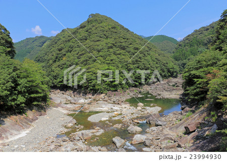 県境の北川 県境の北川 23994930