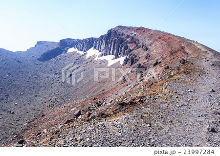 浅間山の前掛山　長野県御代田町 23997284
