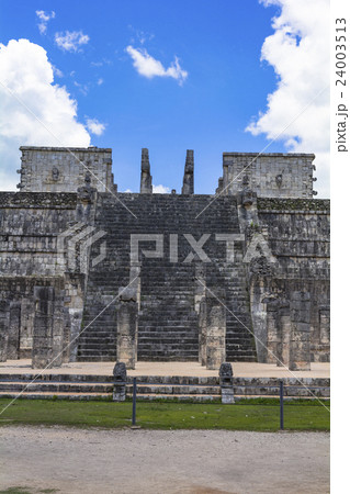 ユカタン半島のマヤ遺跡・チツェンイツァー 24003513