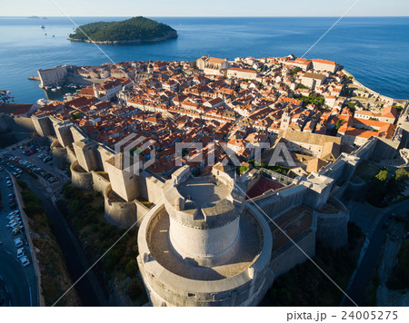 Aerial view of the old city Dubrovnik 24005275