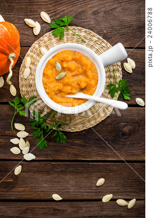 pumpkin soup 24006788