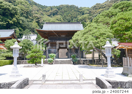 臨済寺山門 24007244