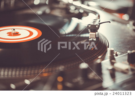 Professional turntable audio vinyl record player Professional turntable audio vinyl record player 24011323