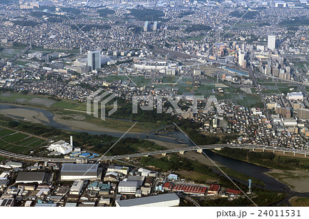 相模川上空から海老名駅方向を空撮 24011531