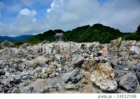 下北半島・恐山の風景・地獄巡り散策と大師堂（３） 24012598