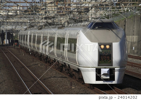 651系による常磐線特急ひたち号 24014202