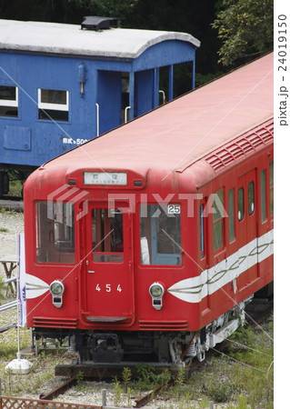 ポッポの丘 営団丸の内線400形454号（保存車） 24019150