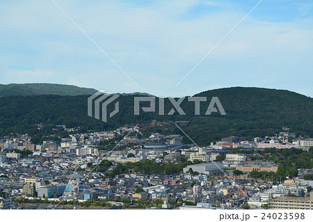 京都タワーからの京都の街並み 京都タワーからの京都の街並み 24023598