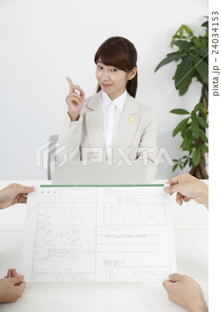 女性弁護士 女性弁護士 24034153