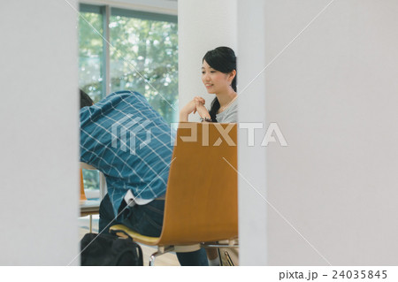 primary school child , university life primary school child , university life 24035845