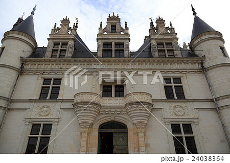 シュノンソー城正面 24038364