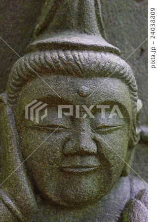 信州の文化財 名工 守屋貞治の石仏 如意輪観世音菩薩 頭部拡大縦(駒ヶ根市善福寺 三十三ヶ所観音) 信州の文化財 名工 守屋貞治の石仏 如意輪観世音菩薩 頭部拡大縦(駒ヶ根市善福寺 三十三ヶ所観音) 24038809