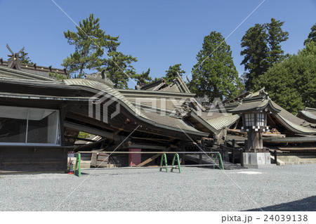 地震後の阿蘇神社 地震後の阿蘇神社 24039138