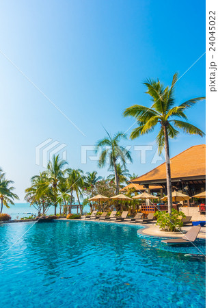 Swimming pool Swimming pool 24045022