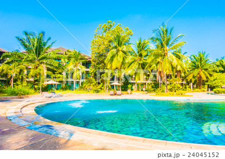 Outdoor swimming pool 24045152