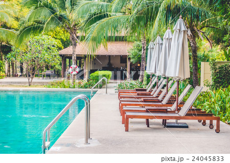 Swimming pool 24045833