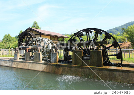 一乗谷あさくら水の駅の三連水車 24047989