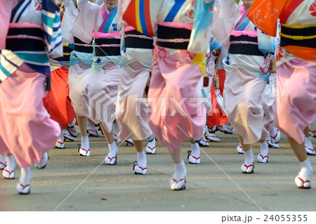 本場徳島阿波踊り 女踊りの写真素材