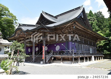 【西国三十三所】第二十八番 成相寺の本堂と夏の青空 京都府宮津市 【西国三十三所】第二十八番 成相寺の本堂と夏の青空 京都府宮津市 24057236