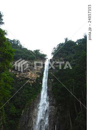 那智の瀧（和歌山県東牟婁郡那智勝浦町那智山） 24057355