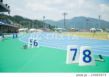 トラック トラック 24065674