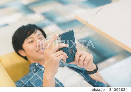 primary school child , university life 24065824