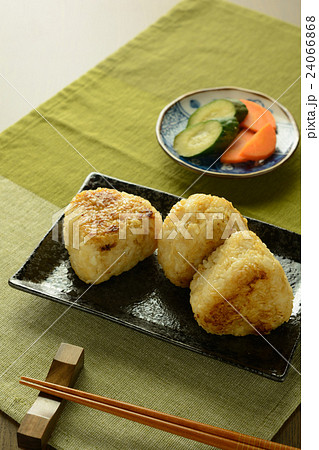 焼きおにぎり 焼きおにぎり 24066868