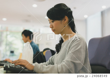 primary school child , university life primary school child , university life 24068549