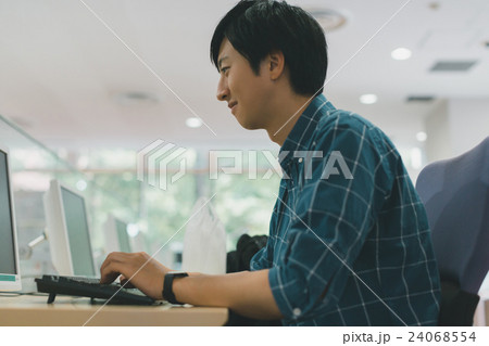 primary school child , university life primary school child , university life 24068554